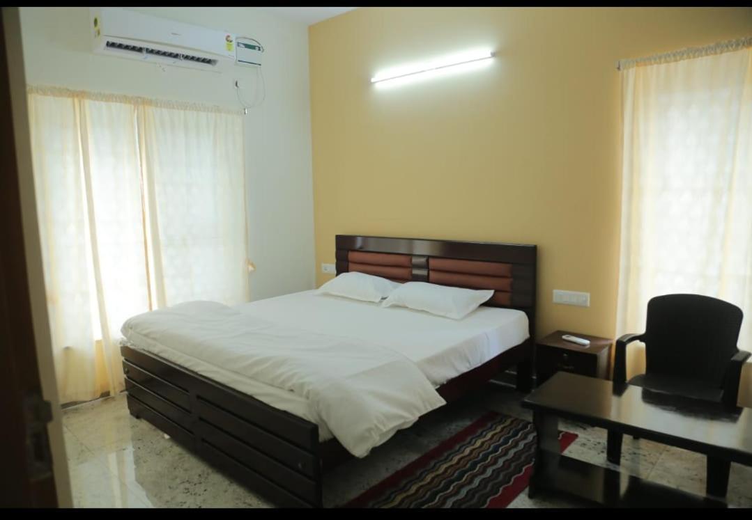 S V Home Stay Tirupati Exterior foto